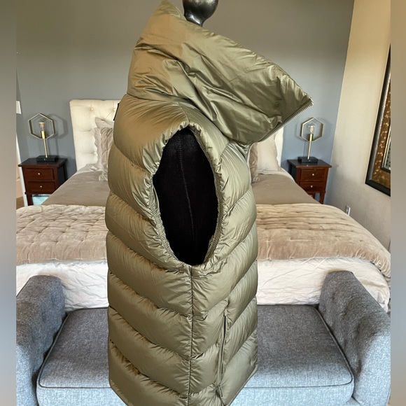 NWT Tilley Expedition Vest - Picture 11 of 16